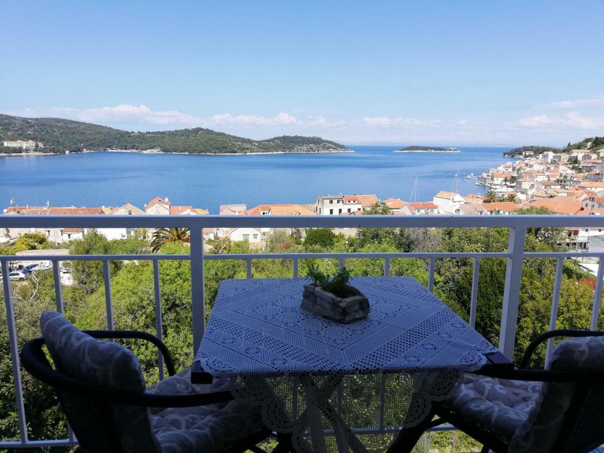 Apartment Pecarevic - A Holiday With A Stunning View Βις Εξωτερικό φωτογραφία